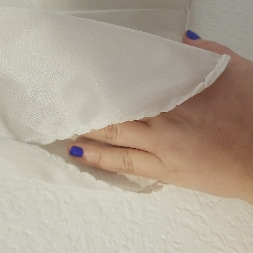 White Slip - Picture 2 of 6
